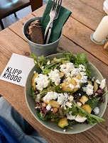 Blattsalat Mit Kichererbsen Und Käse